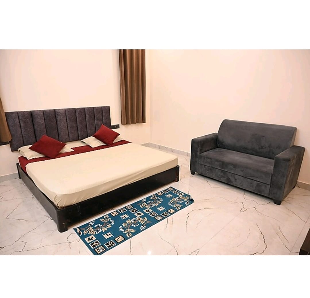 Deluxe room alternate view